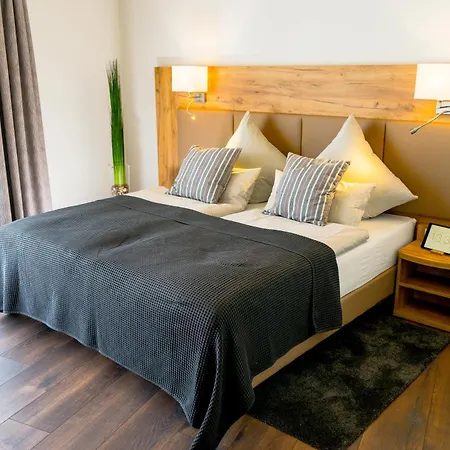 Hotel Lebensart 3*