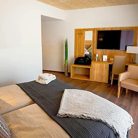 Hotel Lebensart 4*